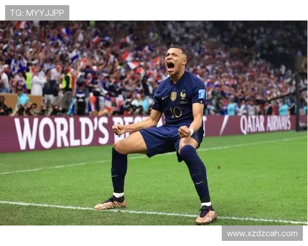 姆巴佩决赛上演帽子戏法表现稳健